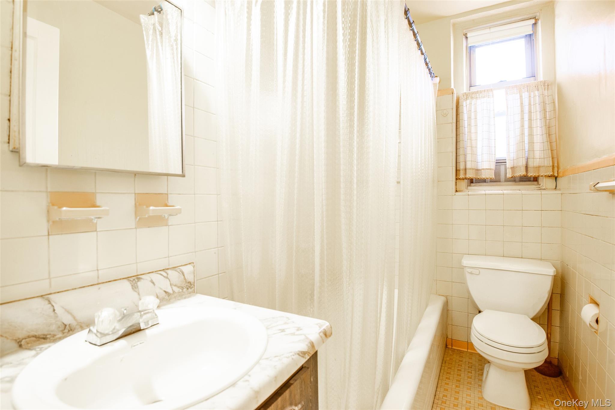 3321 Bruckner Boulevard, Unit 4M photo 10