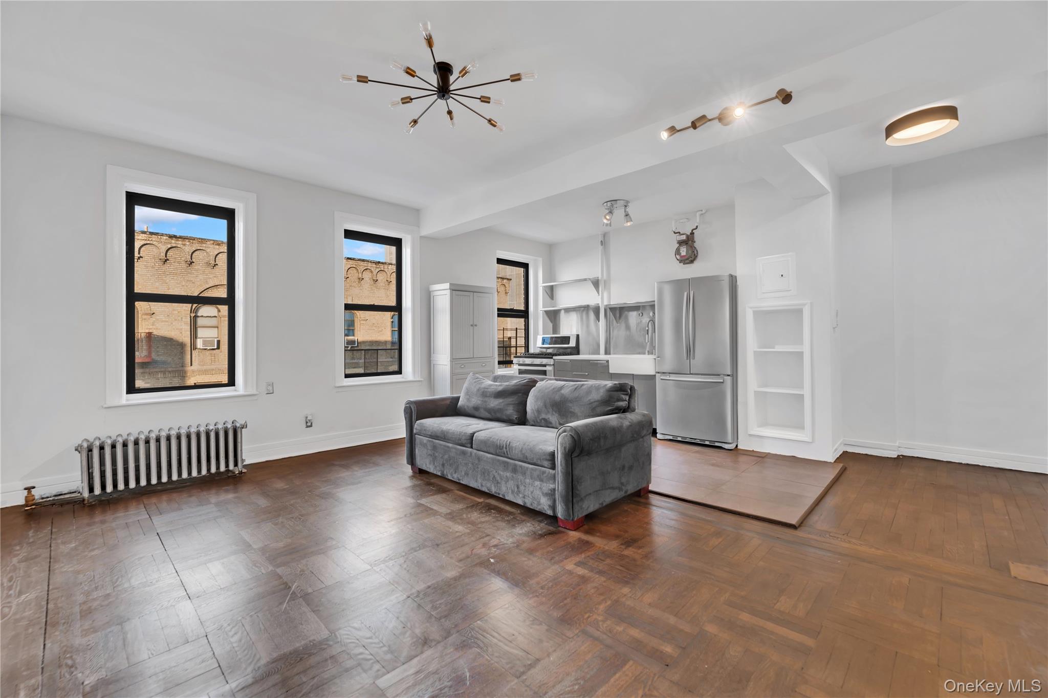 825 Walton Avenue, Unit 5G photo 2