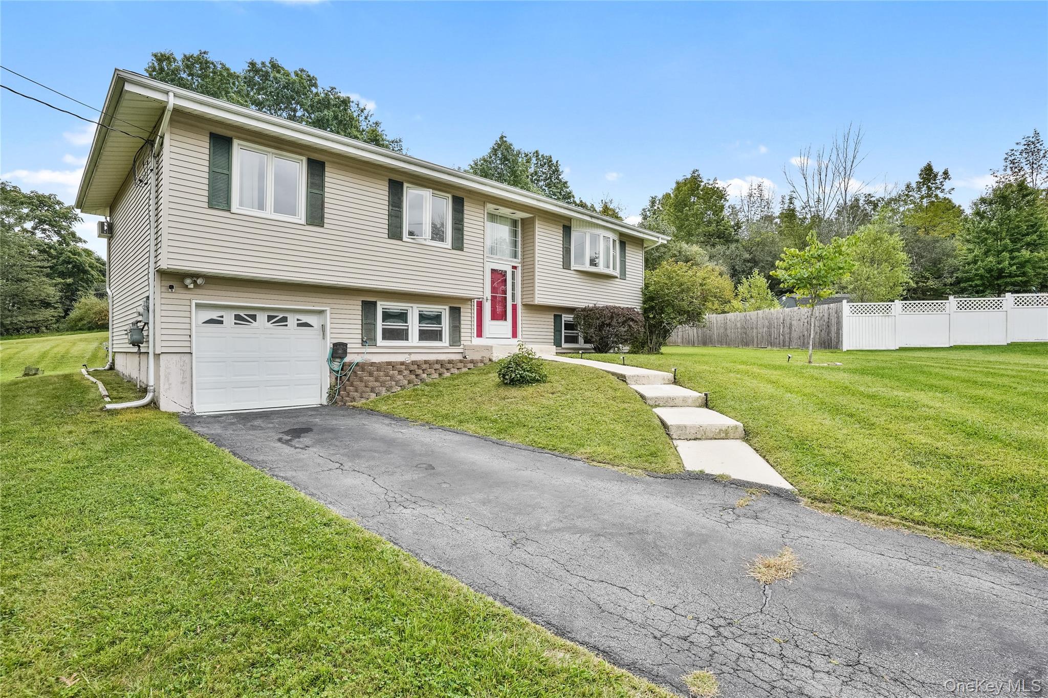 5 Walnut Court – For Sale photo 2