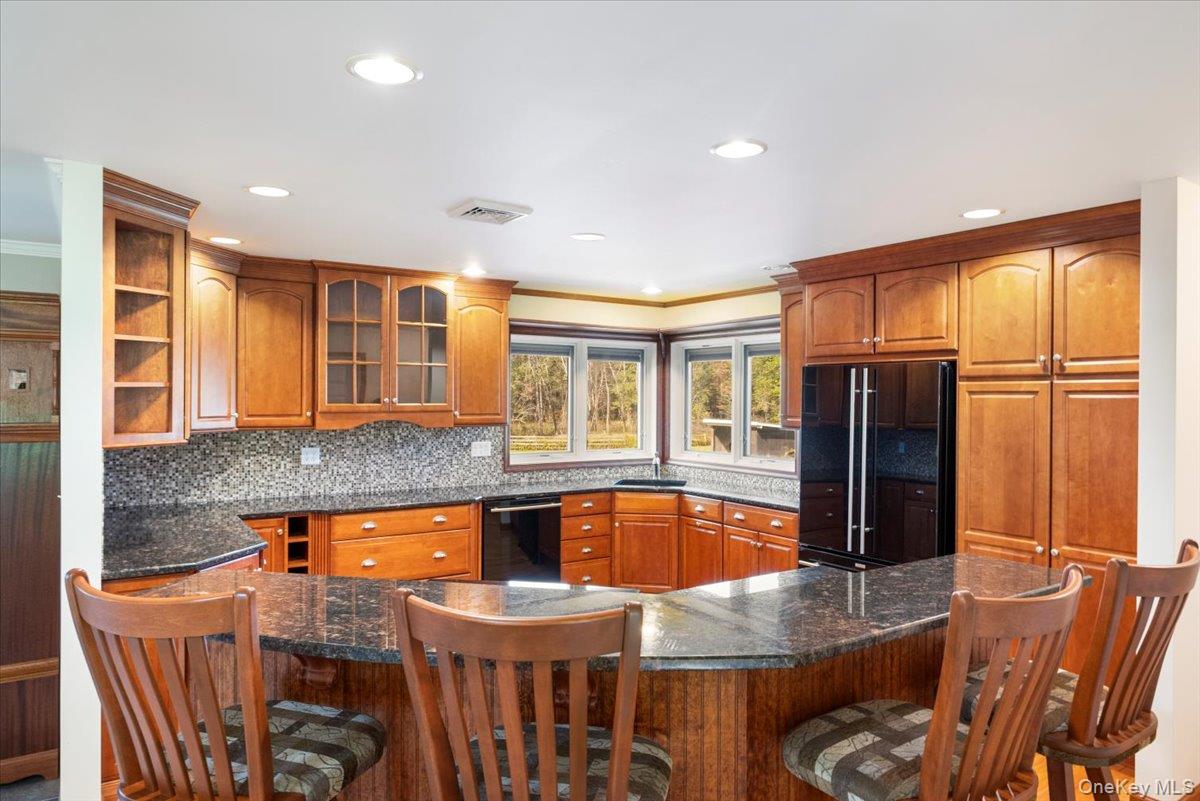 1 Van Avenue – For Sale photo 11