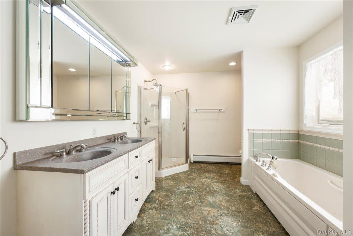 1 Van Avenue – For Sale photo 24