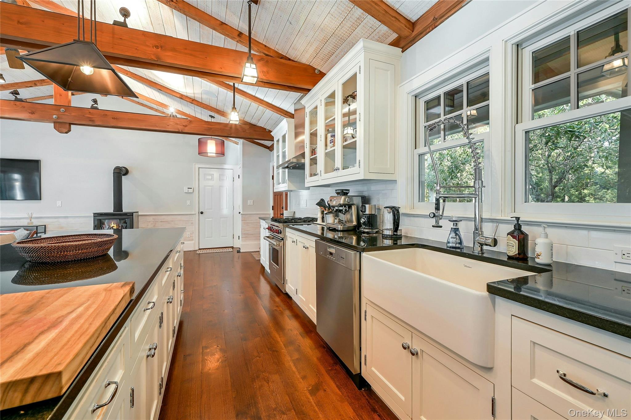 1600 Pine Tree Road – For Rent photo 10