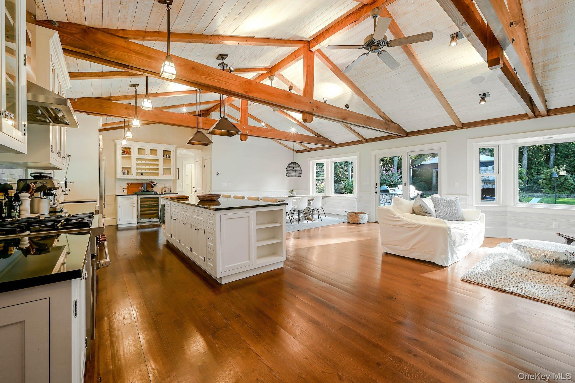 1600 Pine Tree Road – For Rent photo 2