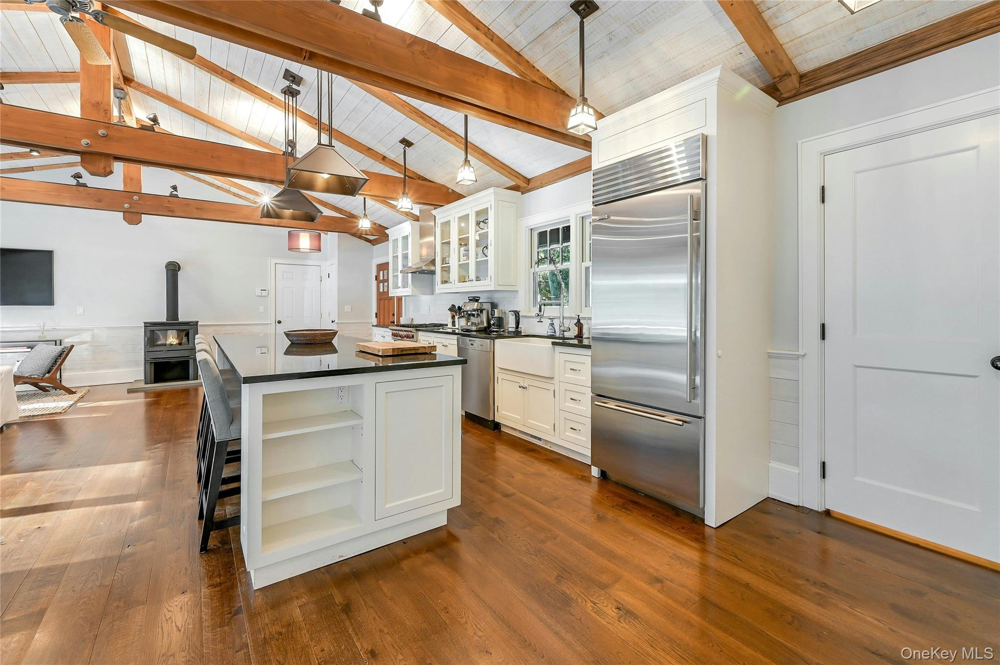 1600 Pine Tree Road – For Rent photo 8