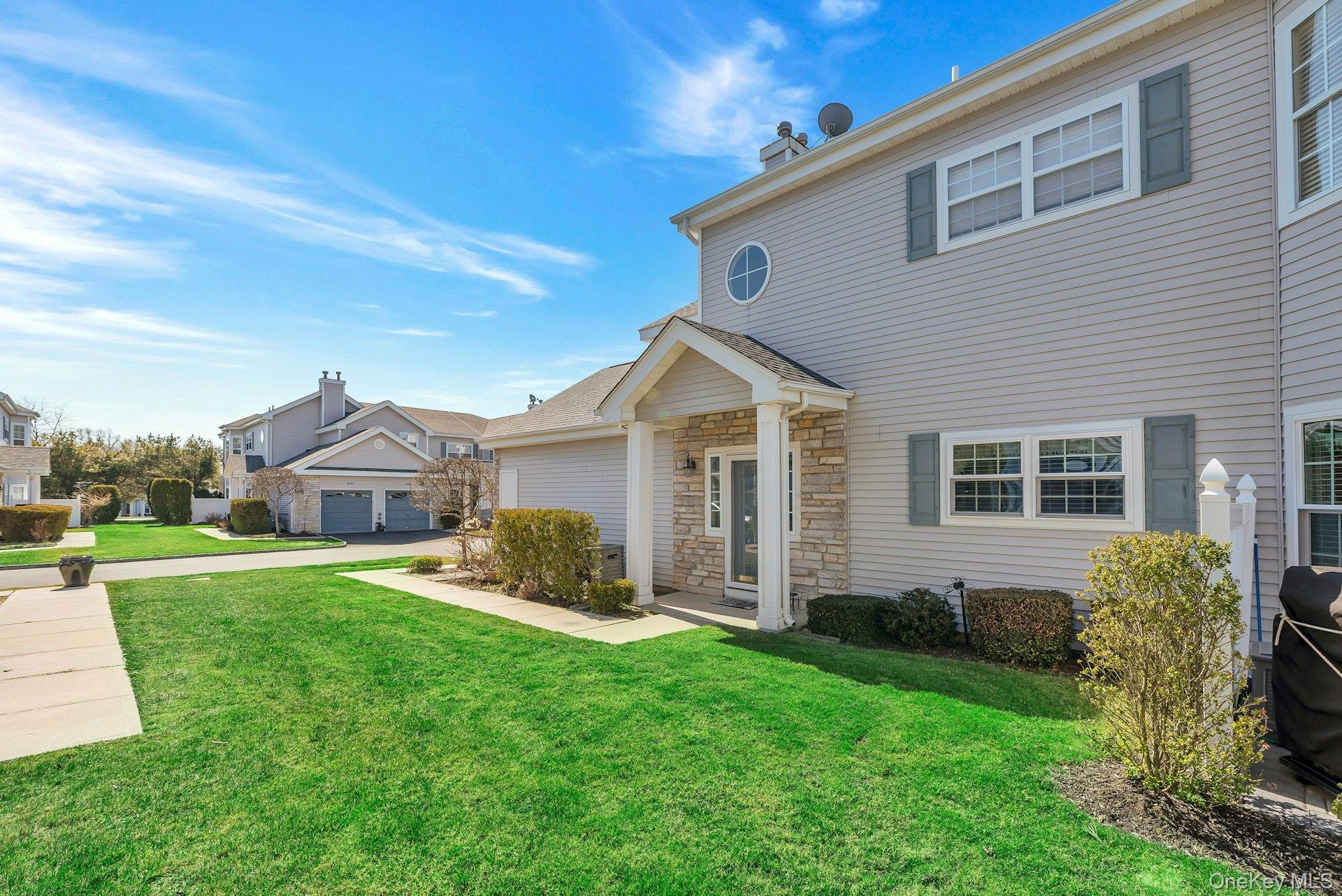 548 Highland Court – For Sale photo 4