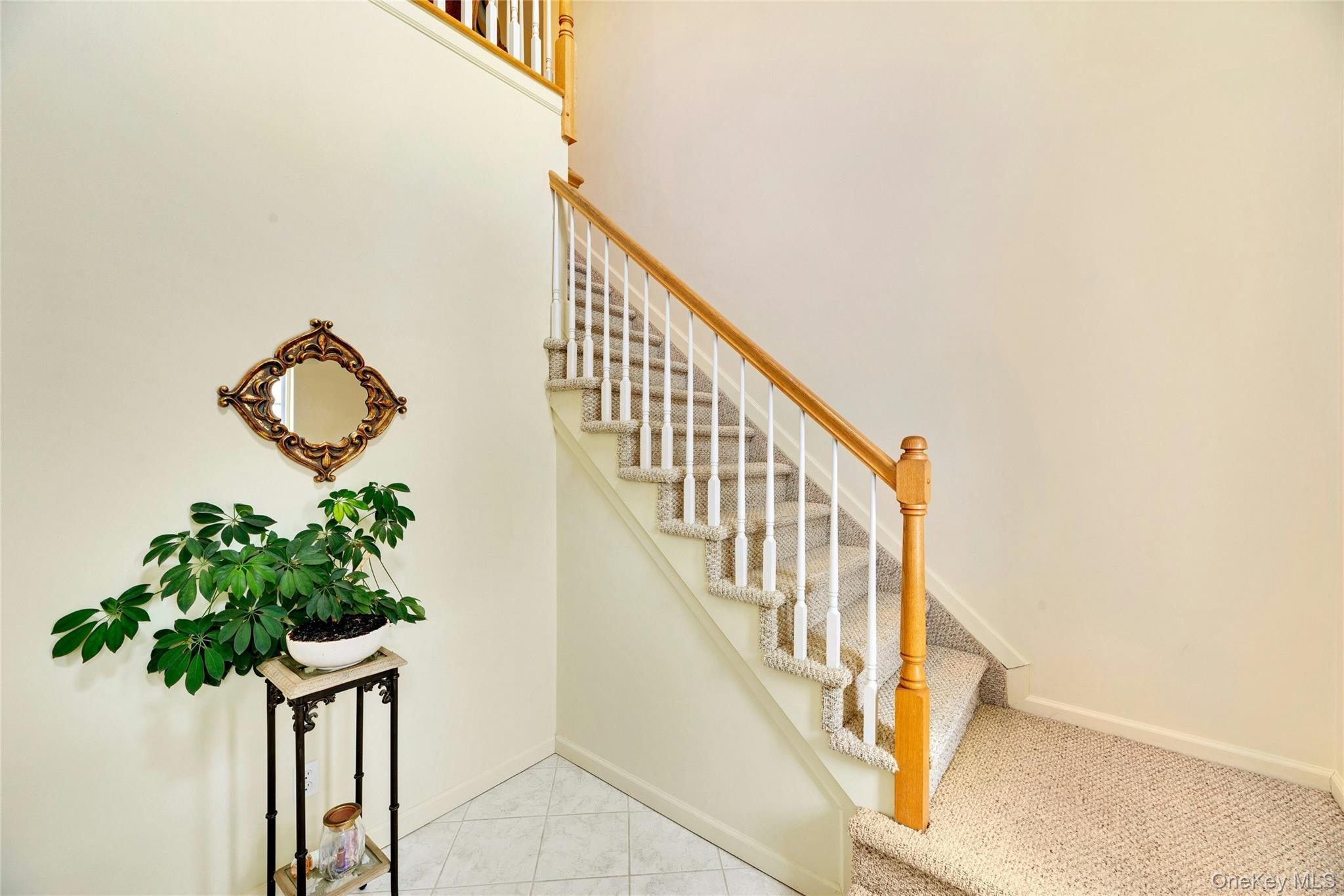 548 Highland Court – For Sale photo 3