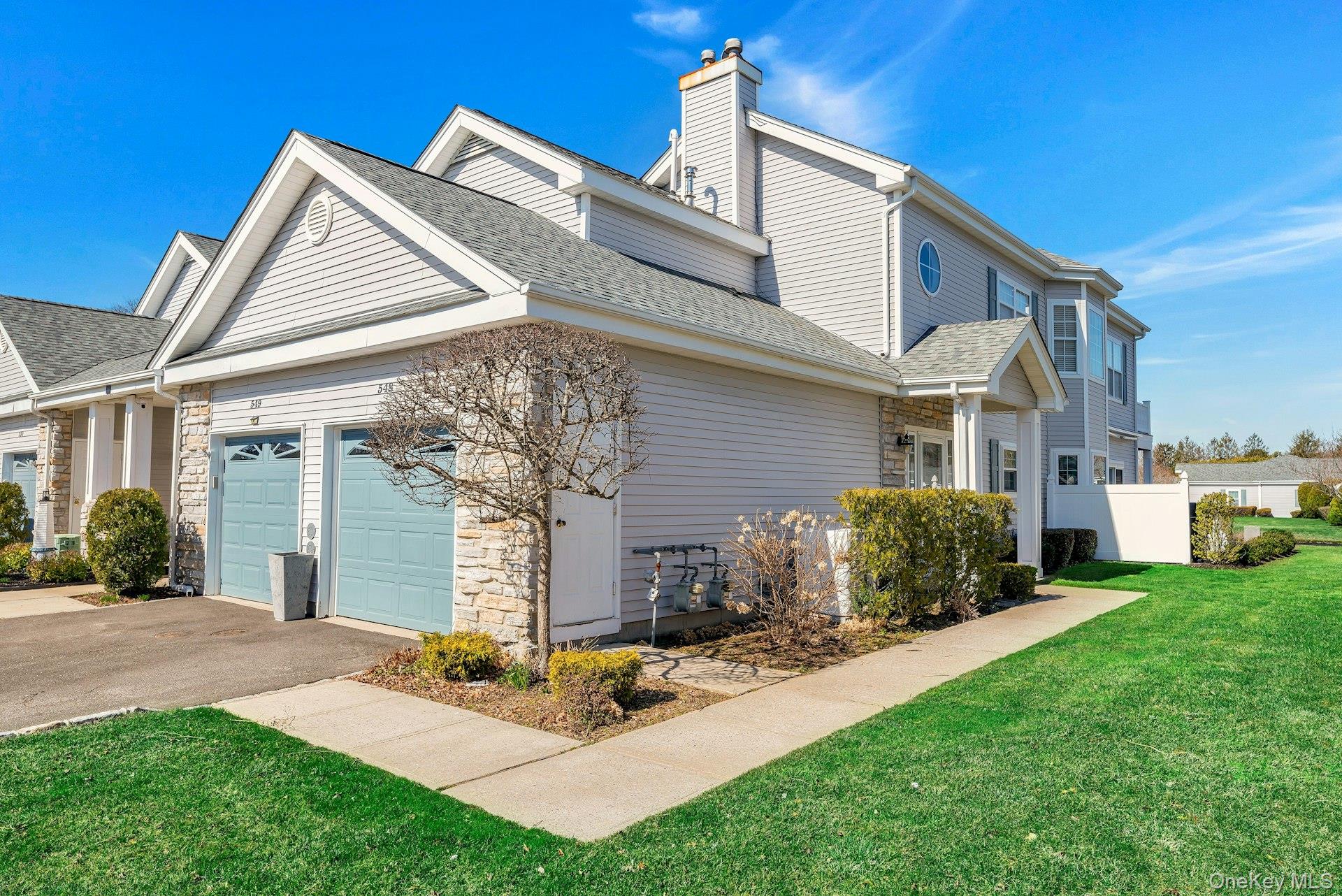 548 Highland Court – For Sale photo 2