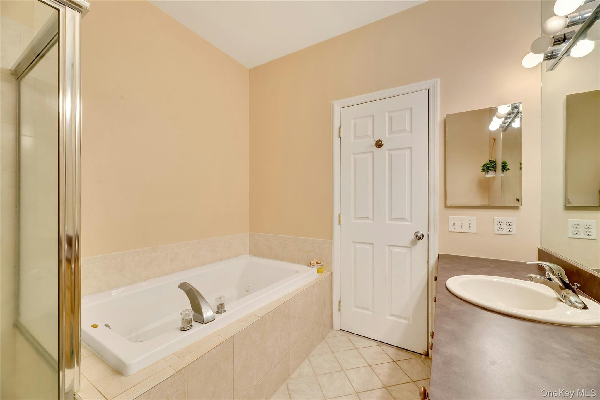 548 Highland Court – For Sale photo 23