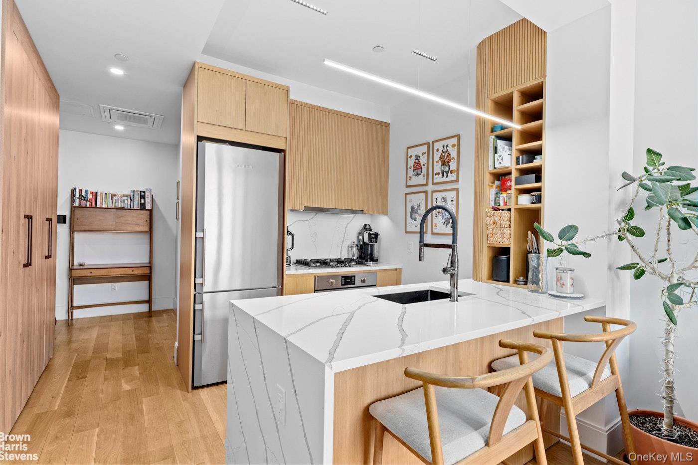 183 Mcguinness Boulevard, Unit 3A photo 2