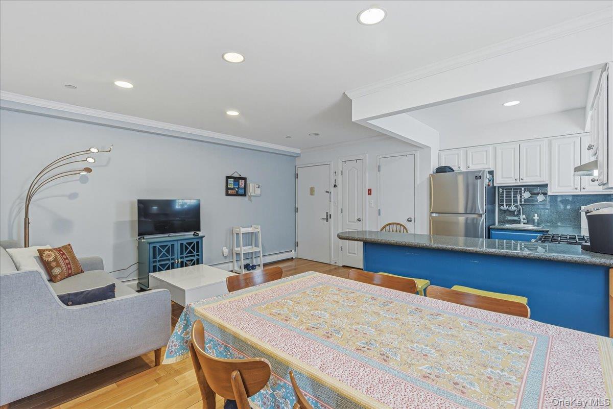 83-71 116th Street, Unit 4B photo 9