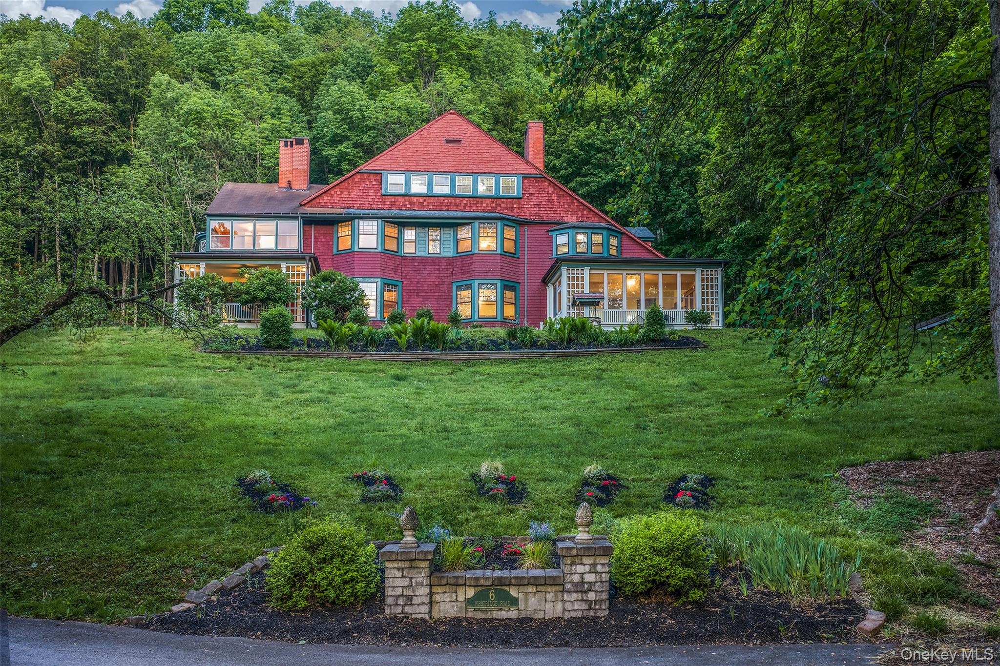 6 Westridge Road – For Sale photo 2