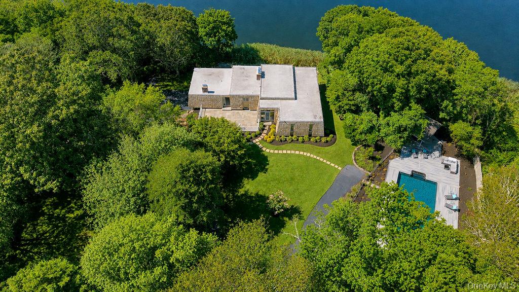 9305 Soundview Avenue – For Sale photo 4