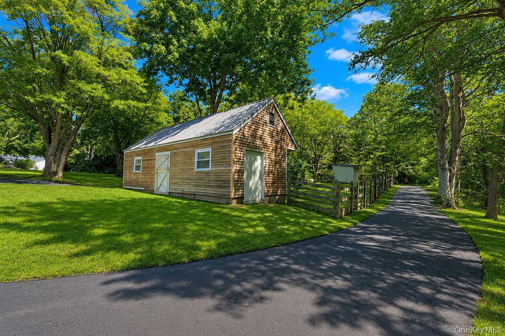 9305 Soundview Avenue – For Sale photo 17