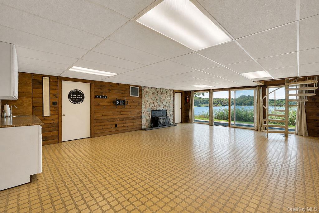 9305 Soundview Avenue – For Sale photo 13