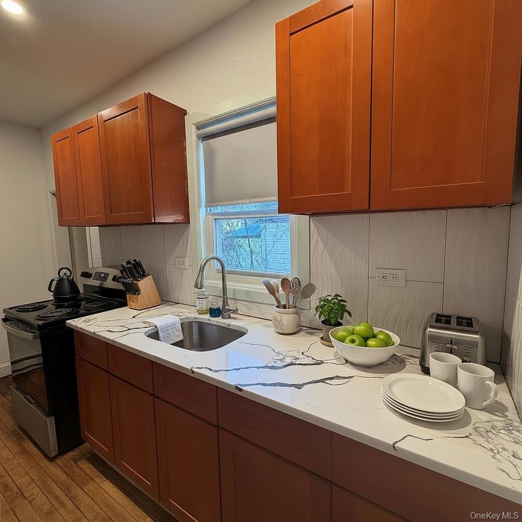 468 N Main Street – For Sale photo 3