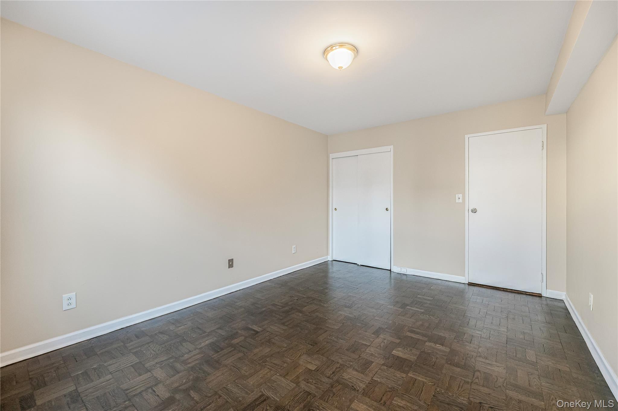 1725 Edison Avenue, Unit 1F photo 10