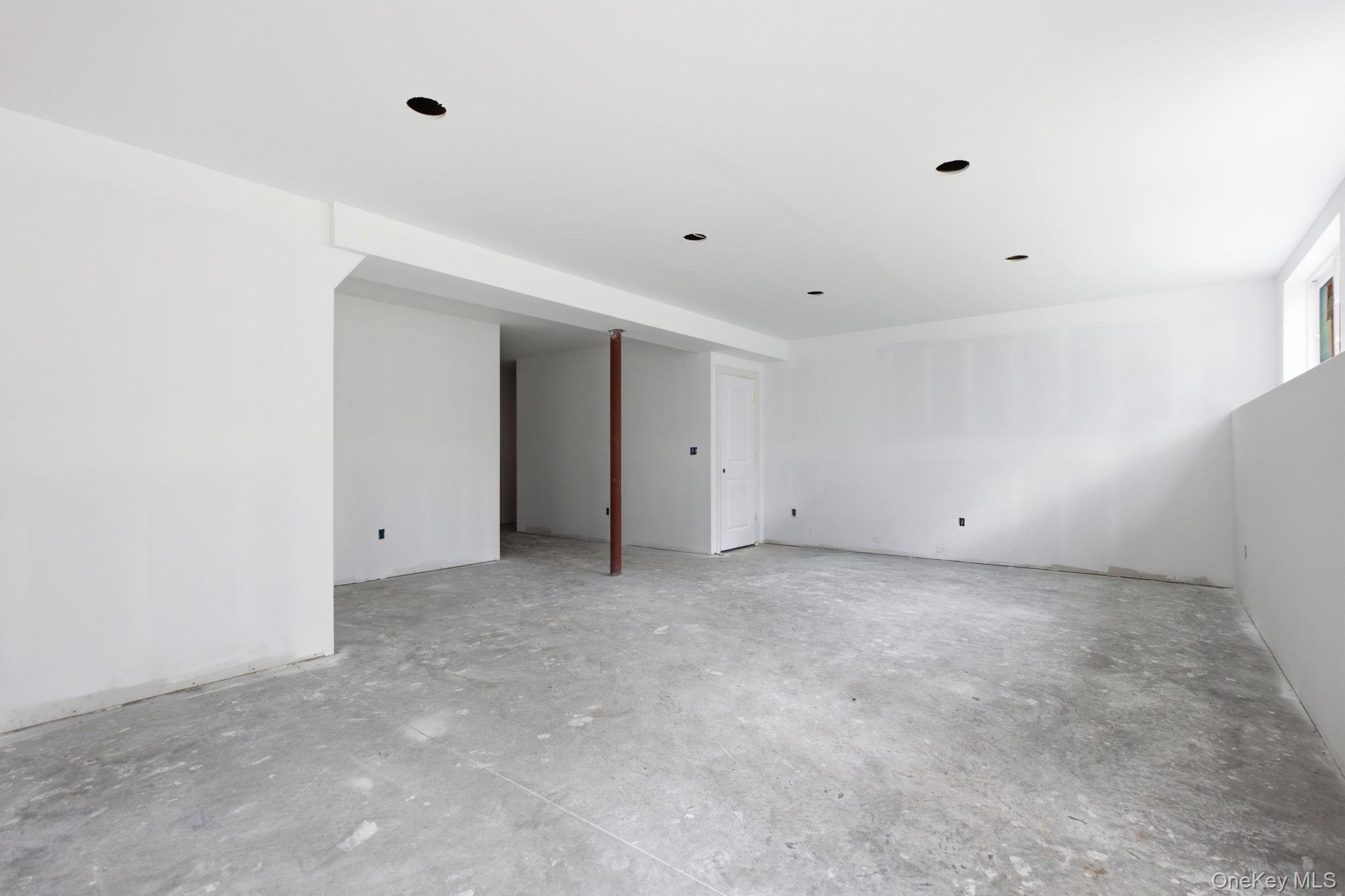194 South Road – For Sale photo 37
