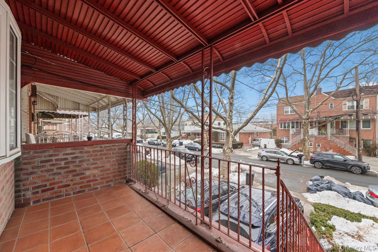 1336 e 99 Street – For Sale photo 5