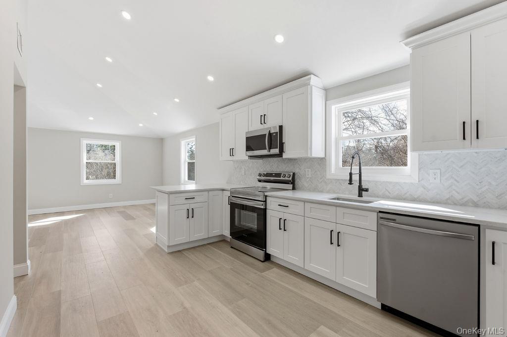 452 Montauk Highway – For Rent photo 8