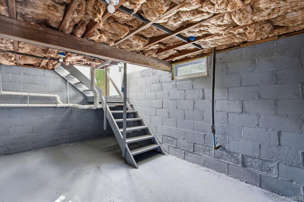 452 Montauk Highway – For Rent photo 15