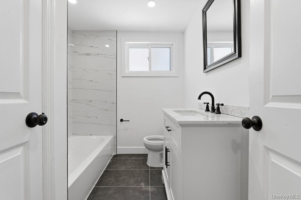 452 Montauk Highway – For Rent photo 13