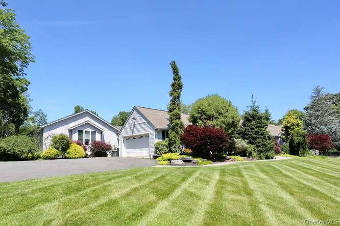 89 Spook Rock Road – For Sale photo 6
