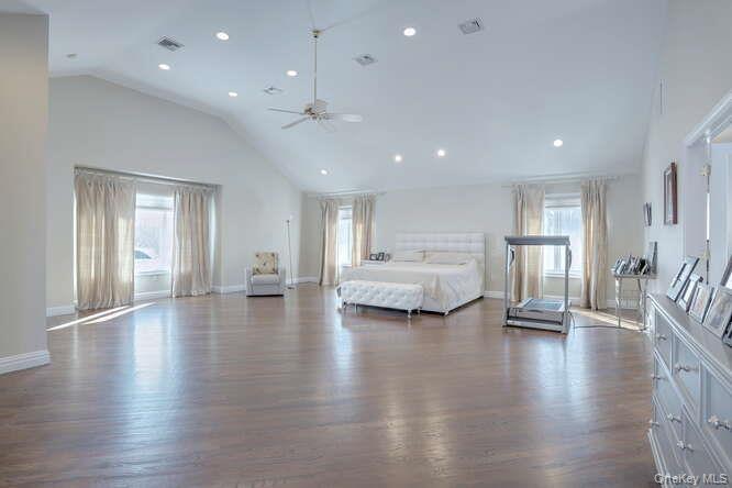89 Spook Rock Road – For Sale photo 22