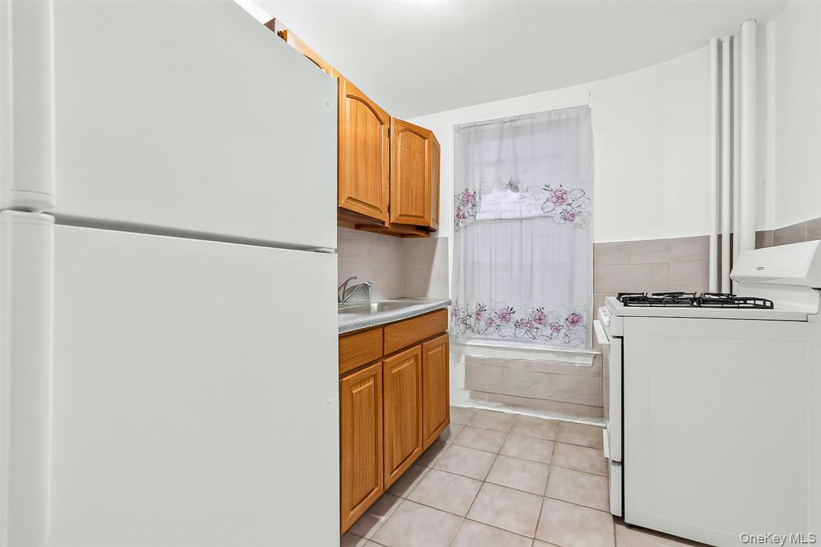 1993 Amsterdam Avenue, Unit 31 photo 8
