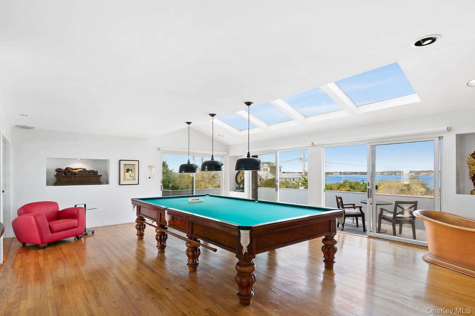19 Dune Road – For Rent photo 13
