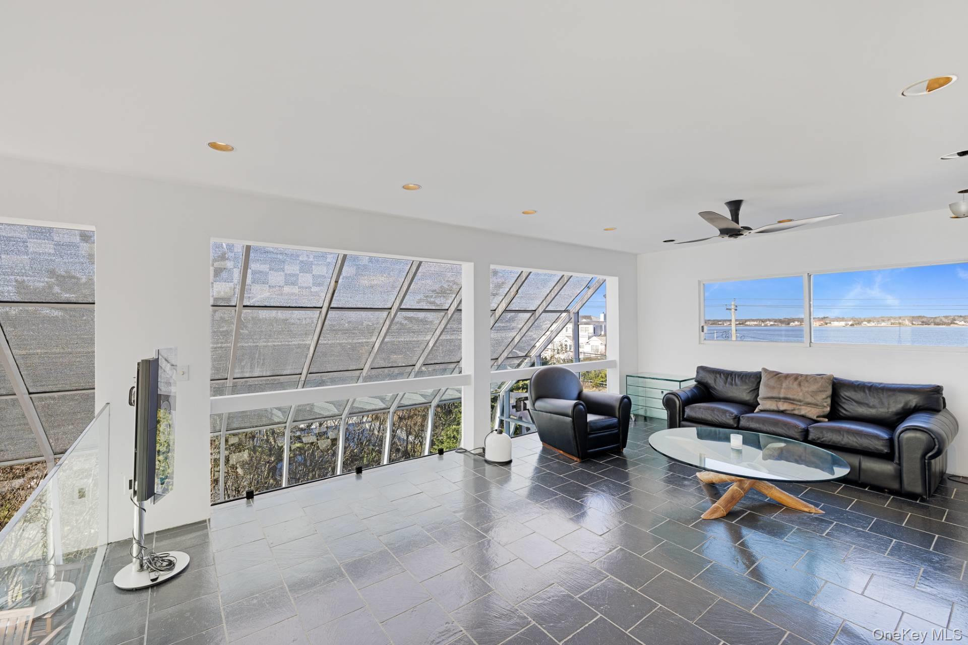 19 Dune Road – For Rent photo 24