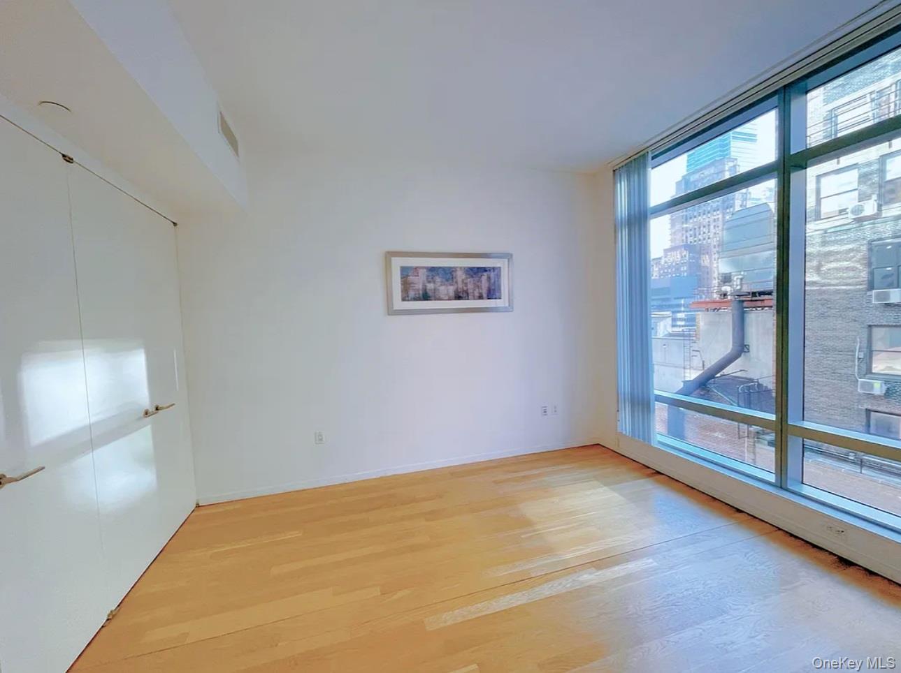 18 W 48th Street, Unit 17D photo 4