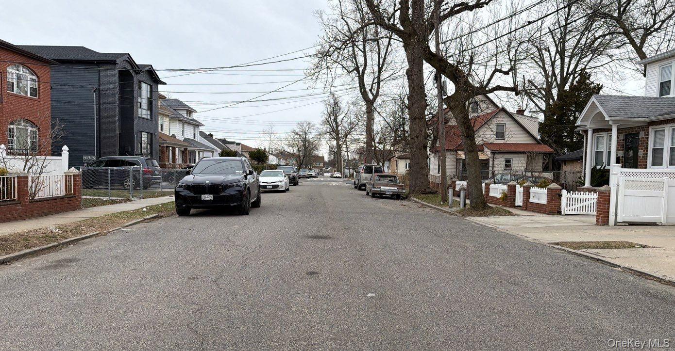 135-15 220th Place – For Sale photo 4