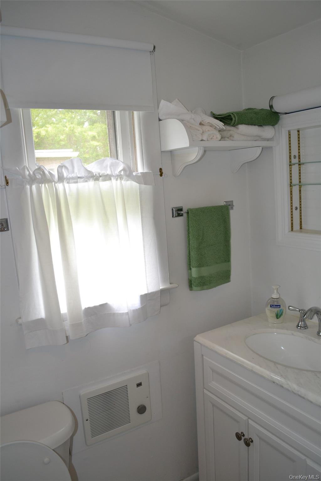 34A Sag Harbor Road – For Rent photo 3