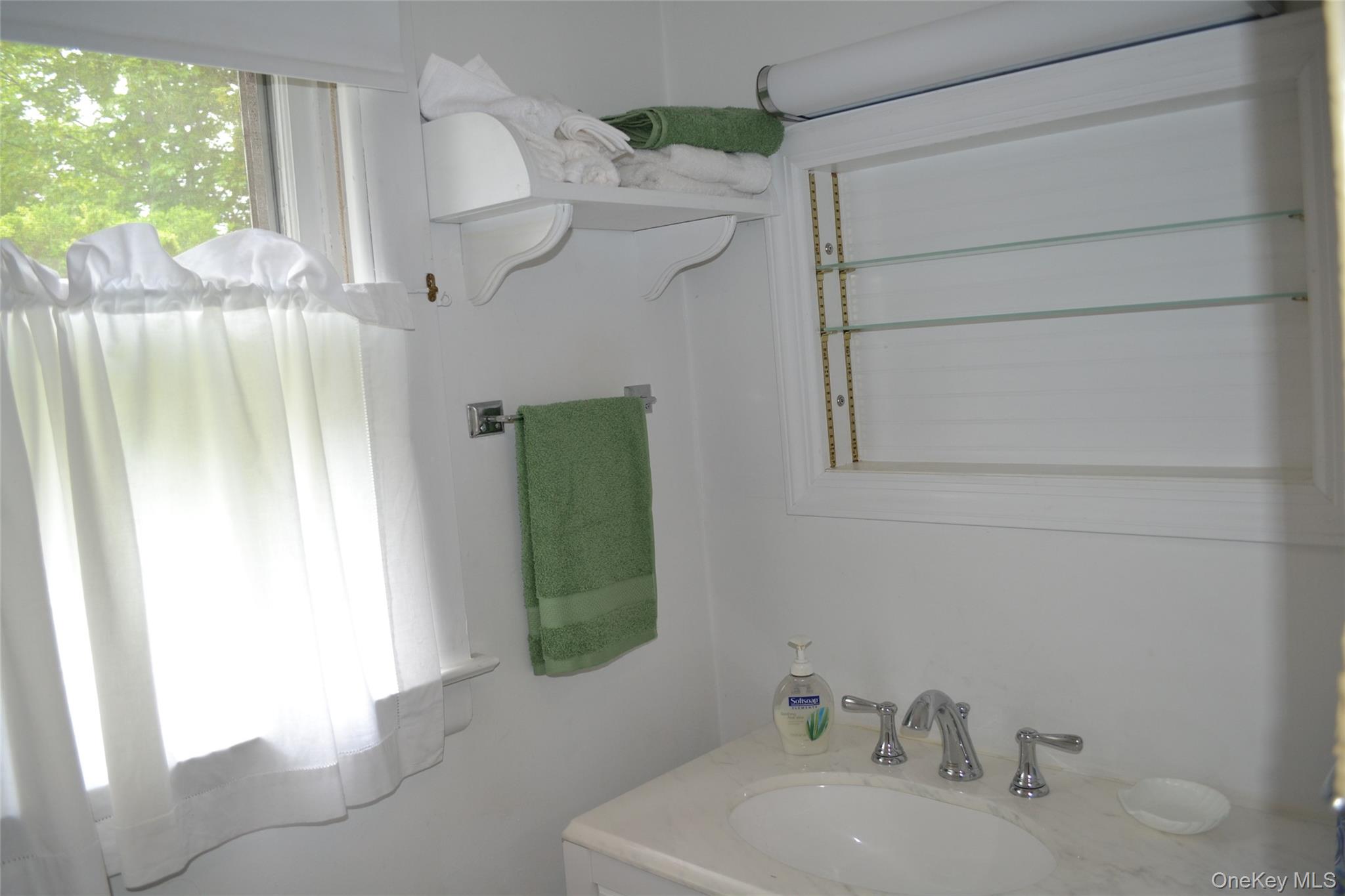 34A Sag Harbor Road – For Rent photo 12