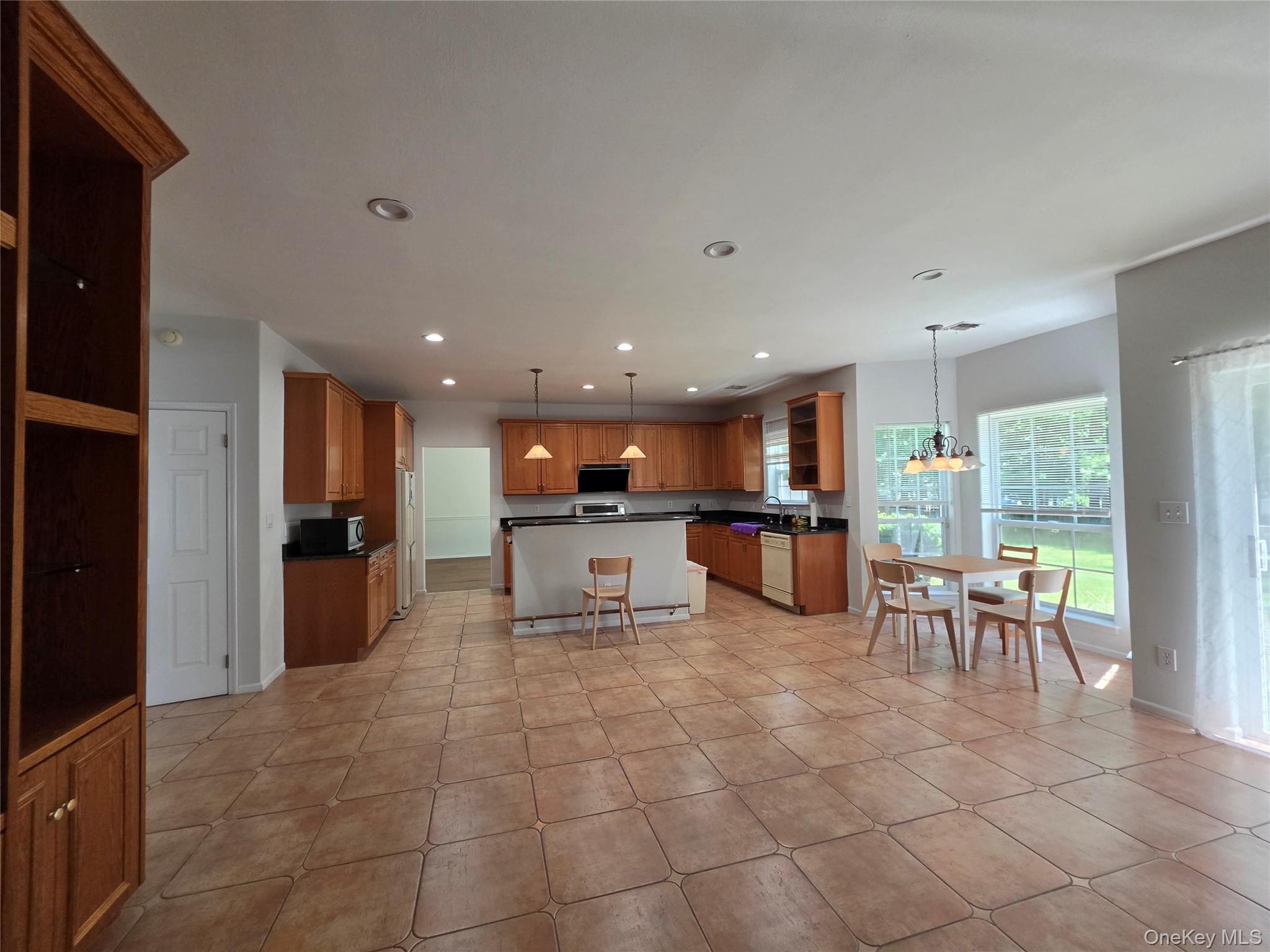 3 Arbor Field Way – For Sale photo 5