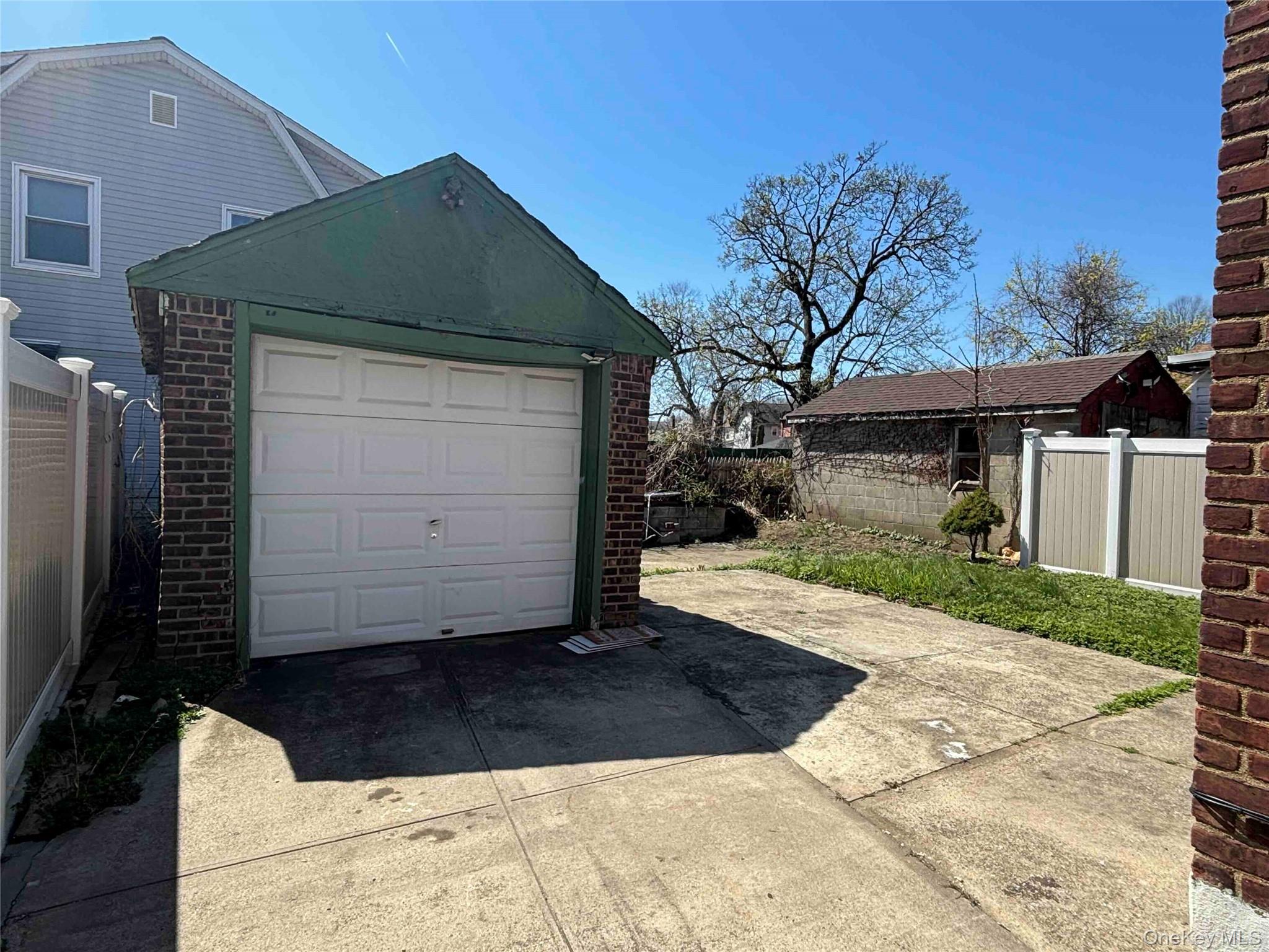 18216 141st Avenue – For Sale photo 9