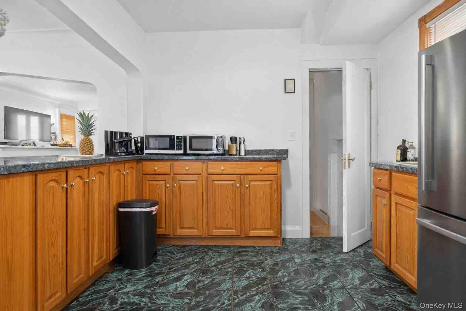 18216 141st Avenue – For Sale photo 5