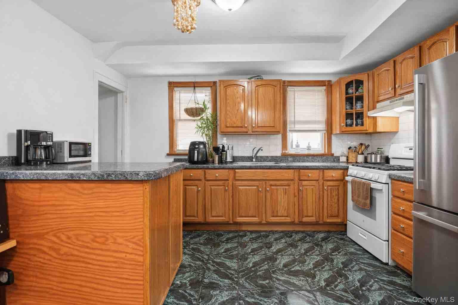 18216 141st Avenue – For Sale photo 2