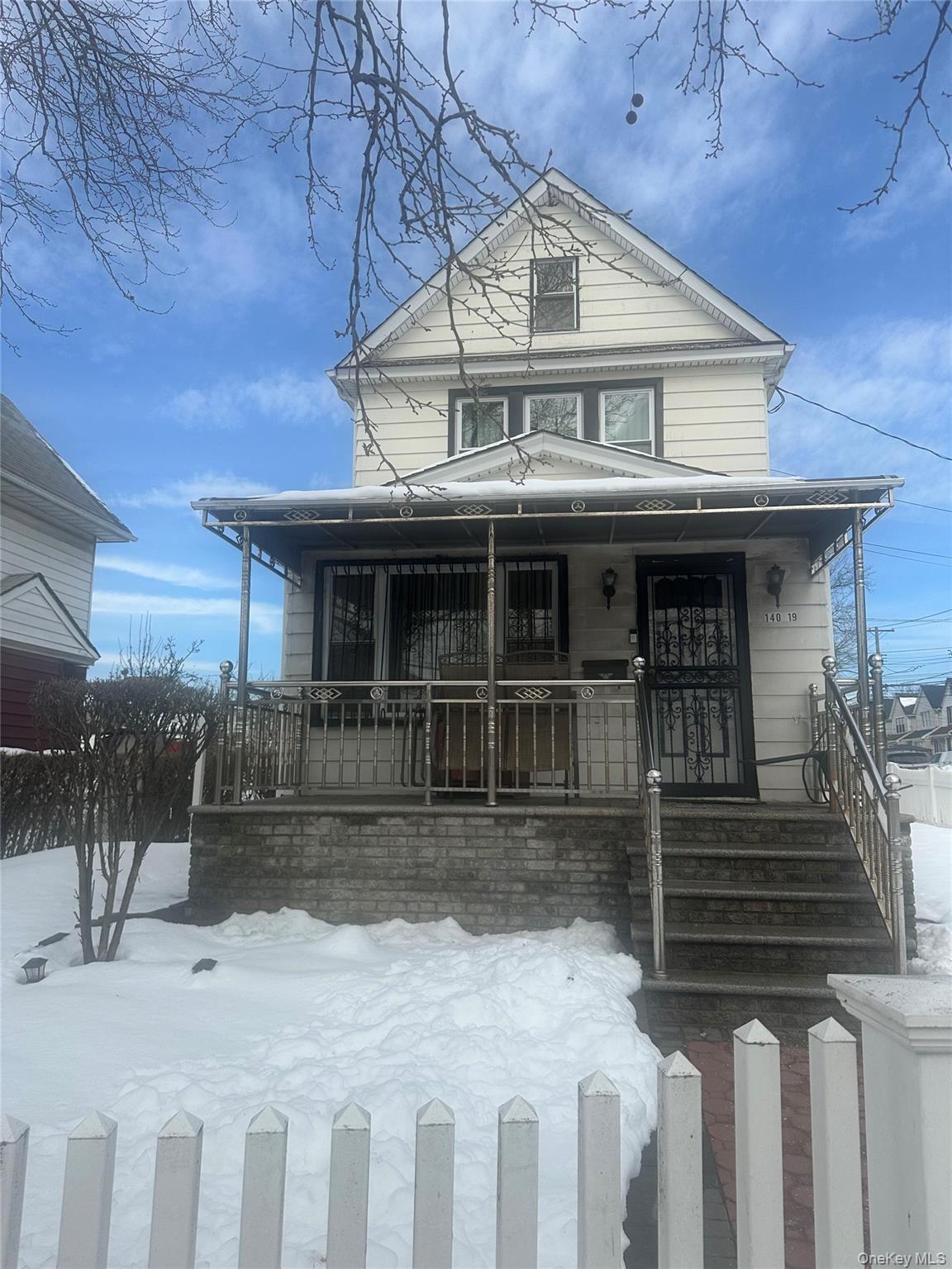 14019 Foch Boulevard – For Sale