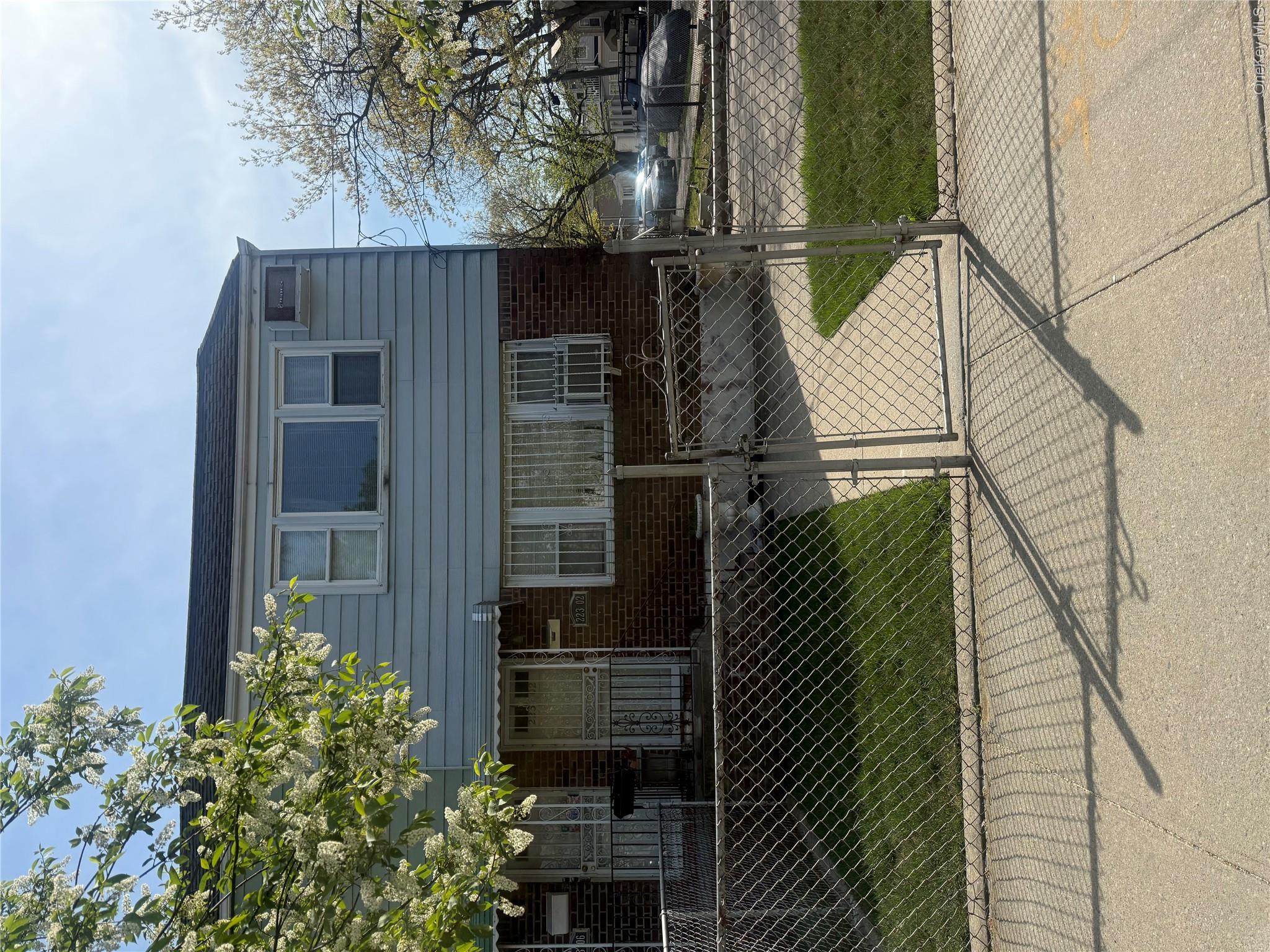 22302 145th Road – For Sale photo 2
