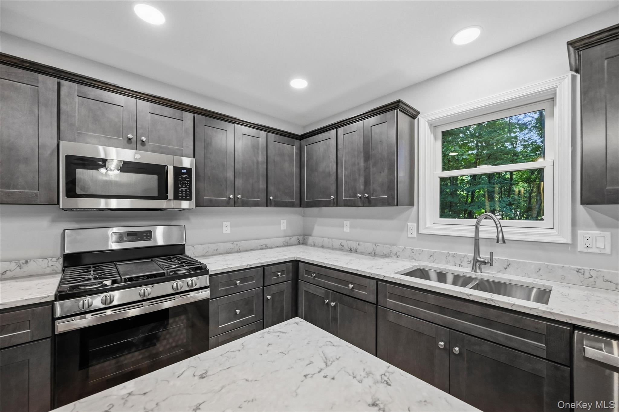 6 Mark Drive – For Sale photo 11