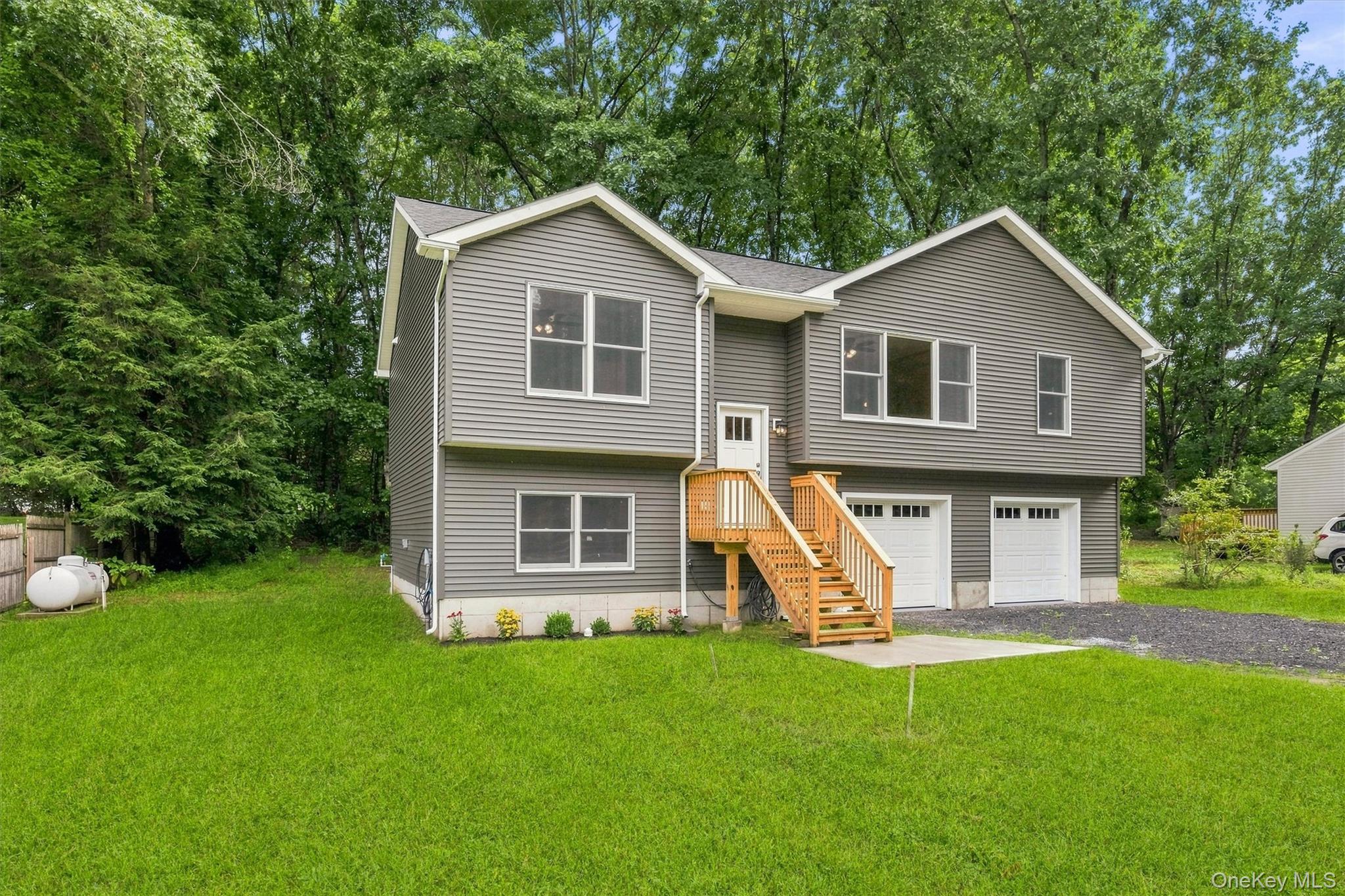 6 Mark Drive – For Sale photo 2