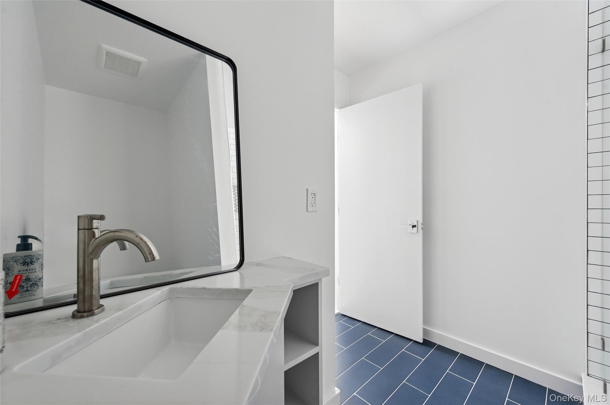10 Hampton Street – For Rent photo 20