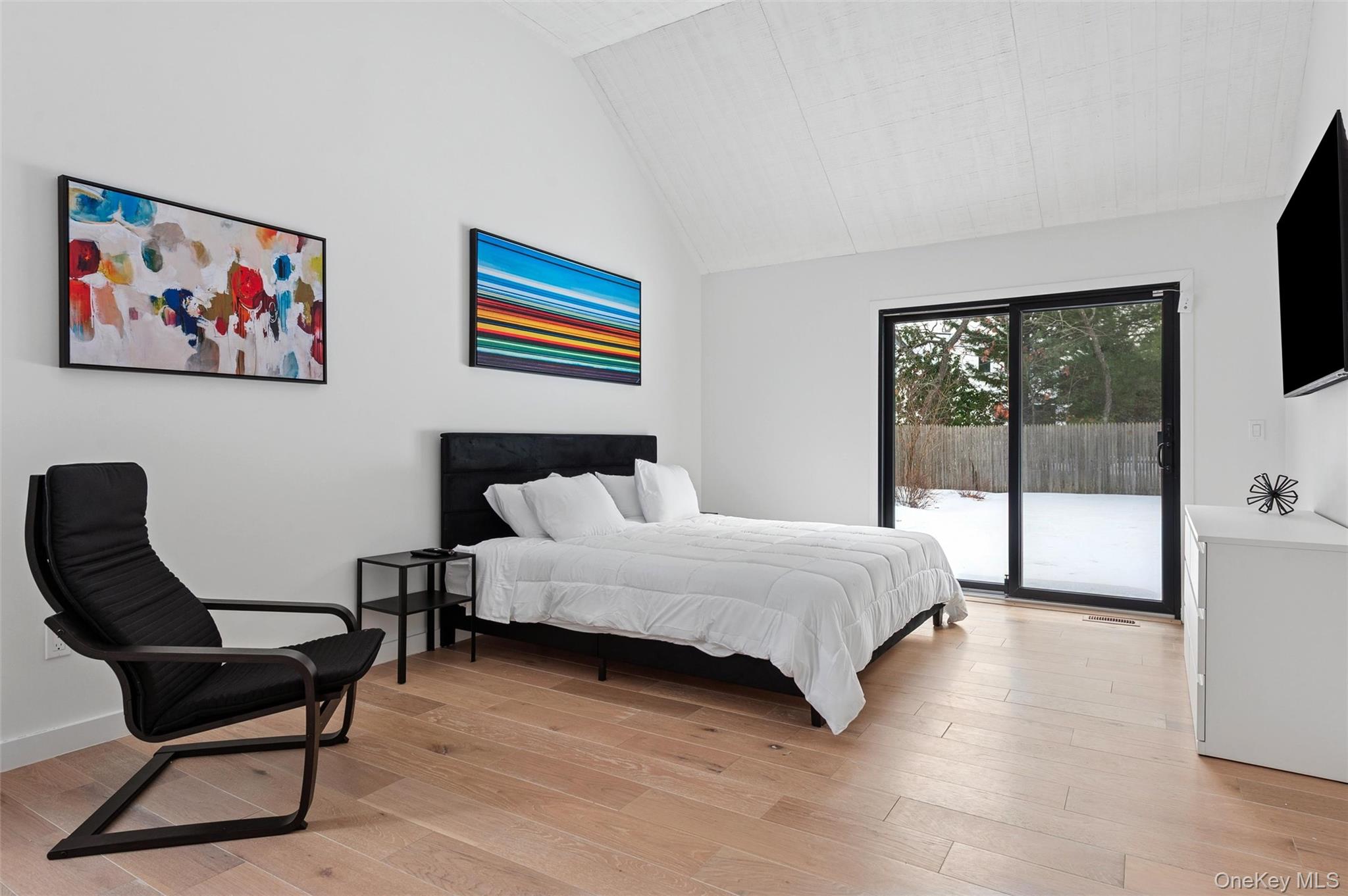 10 Hampton Street – For Rent photo 16