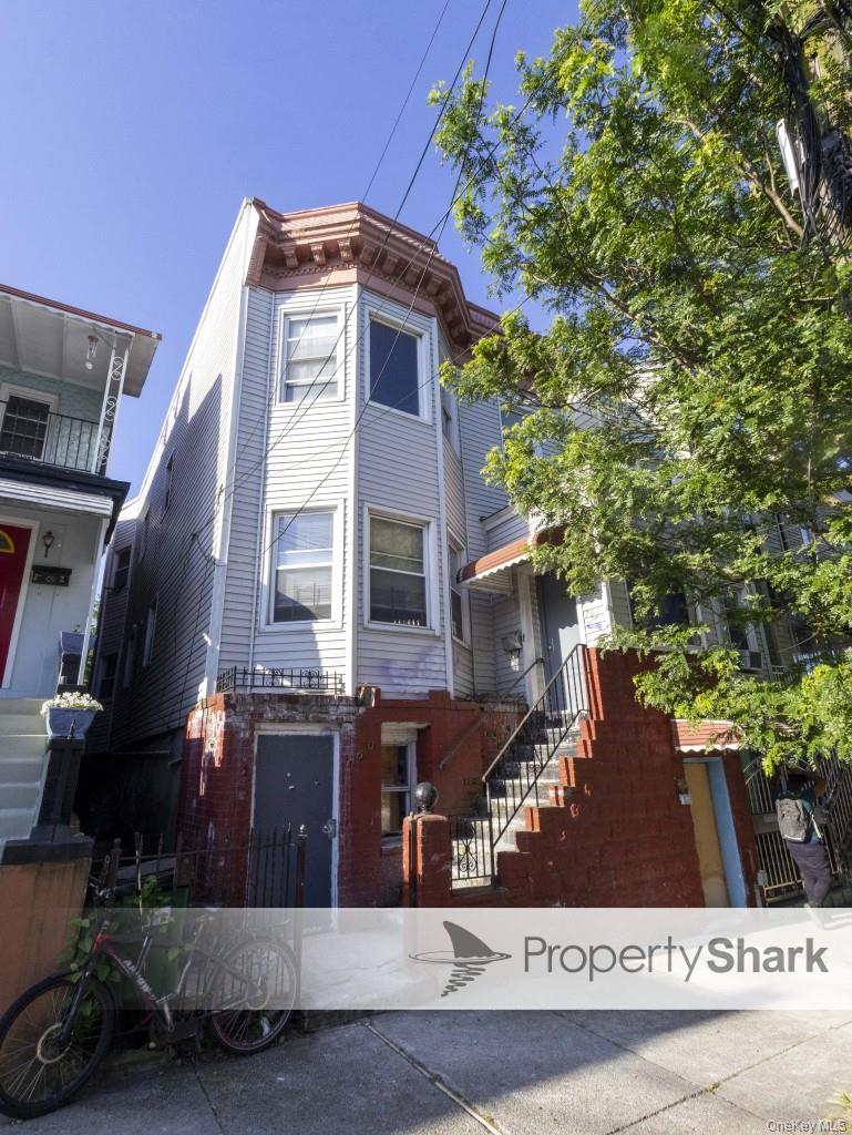 760 Van Nest Avenue – For Sale