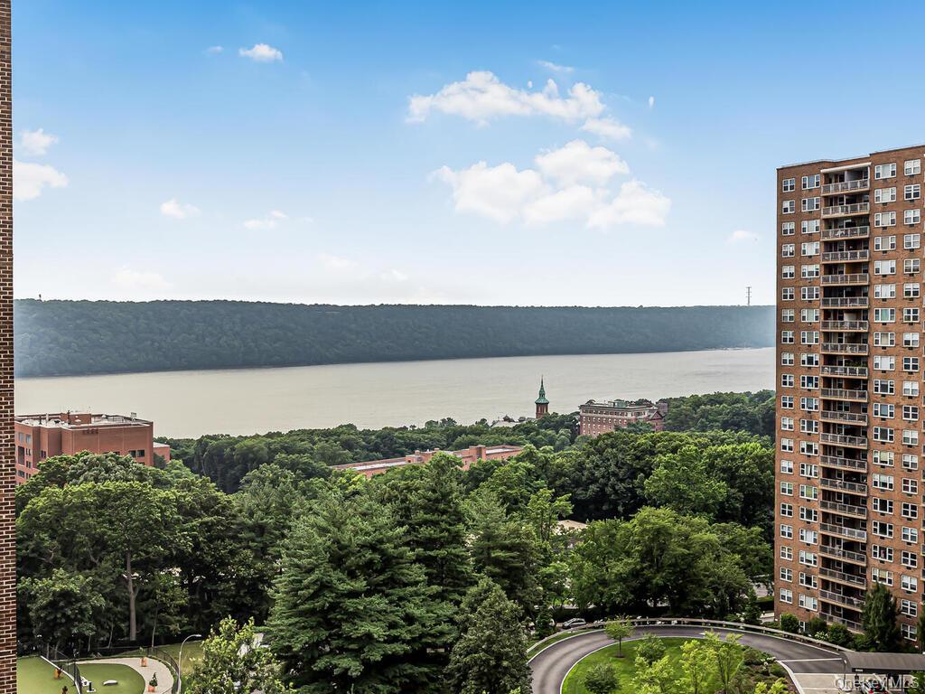 5800 Arlington Avenue, Unit 16A photo 17