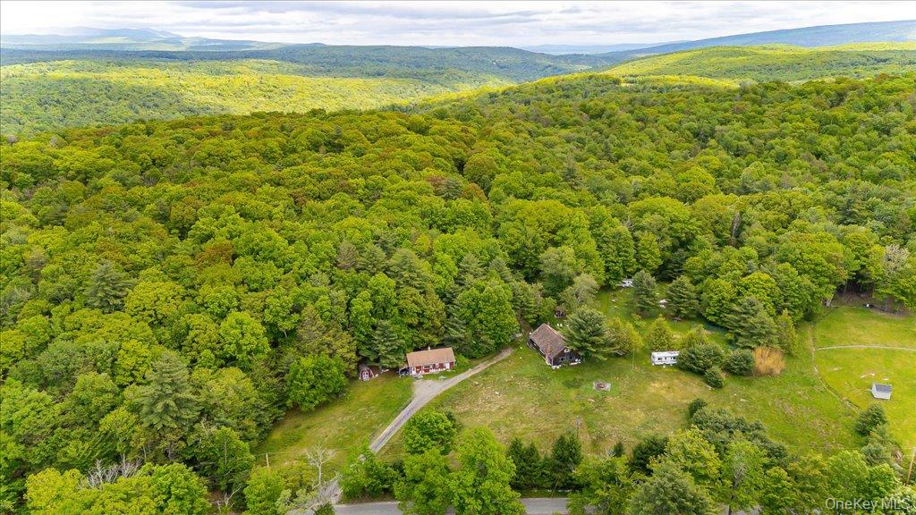 101 Red Star Road – For Sale