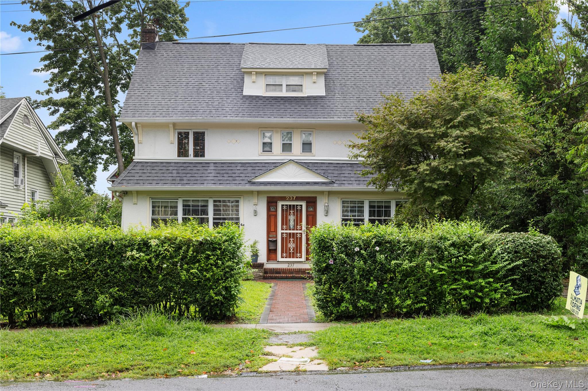 237 Coligni Avenue – For Sale