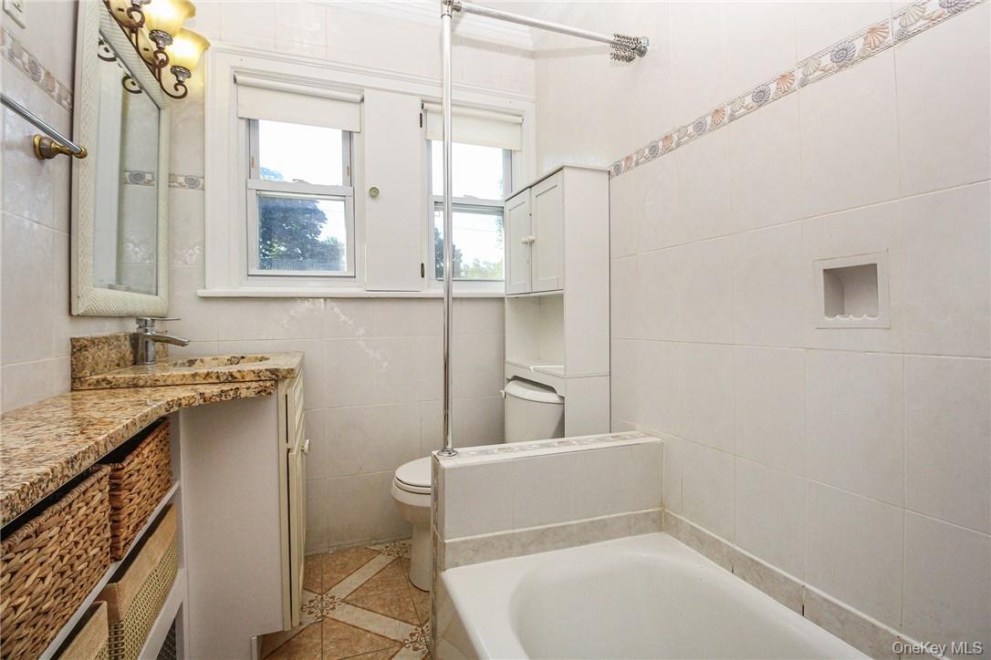 237 Coligni Avenue – For Sale photo 17