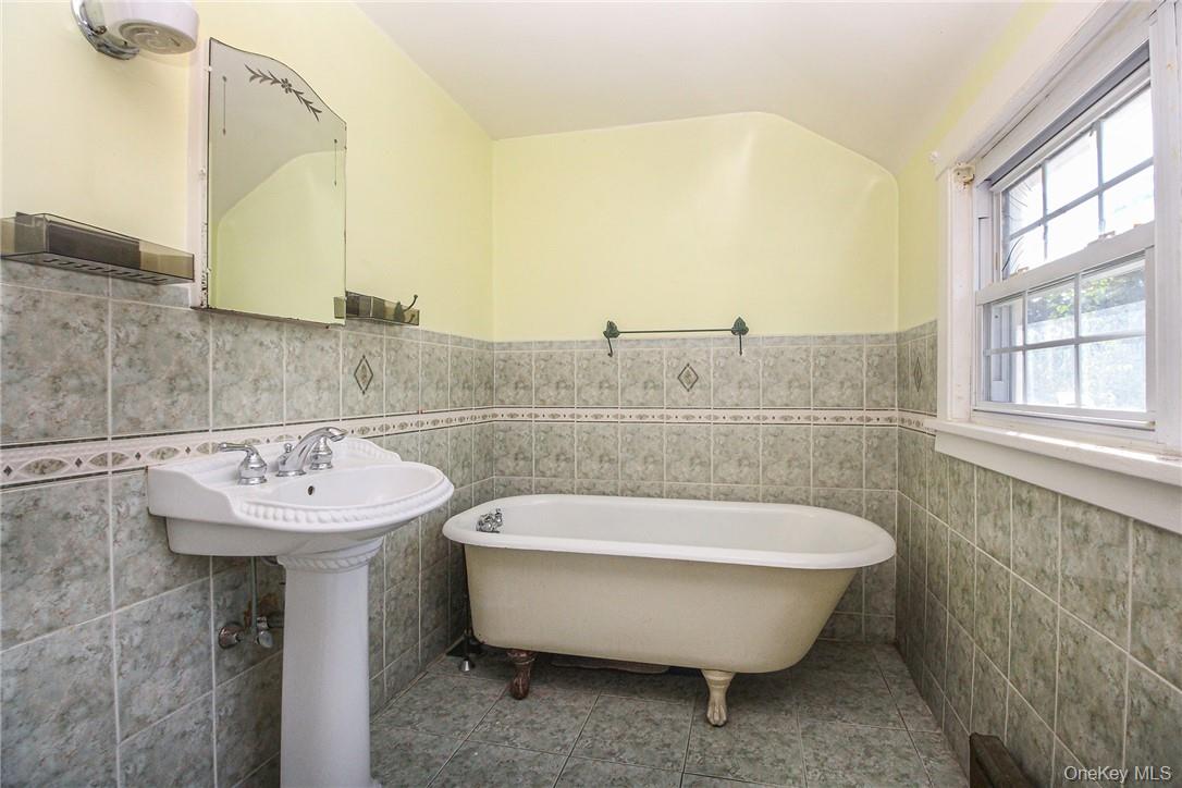 237 Coligni Avenue – For Sale photo 25